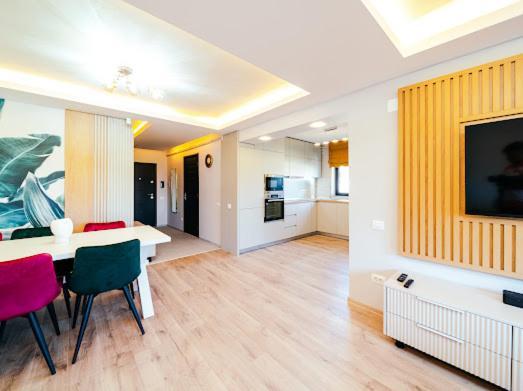 Rainforest Apartament Ghimbav Exteriör bild
