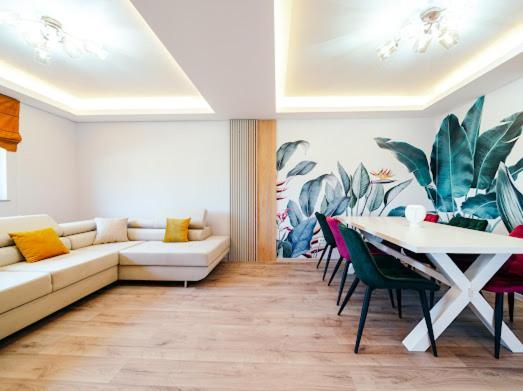 Rainforest Apartament Ghimbav Exteriör bild